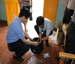 �Ӻ�����Ϊƶ������װ���Ե����